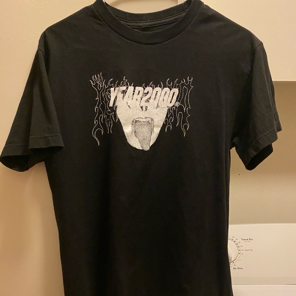 Year 2000 T-shirt ig: @year.2000
